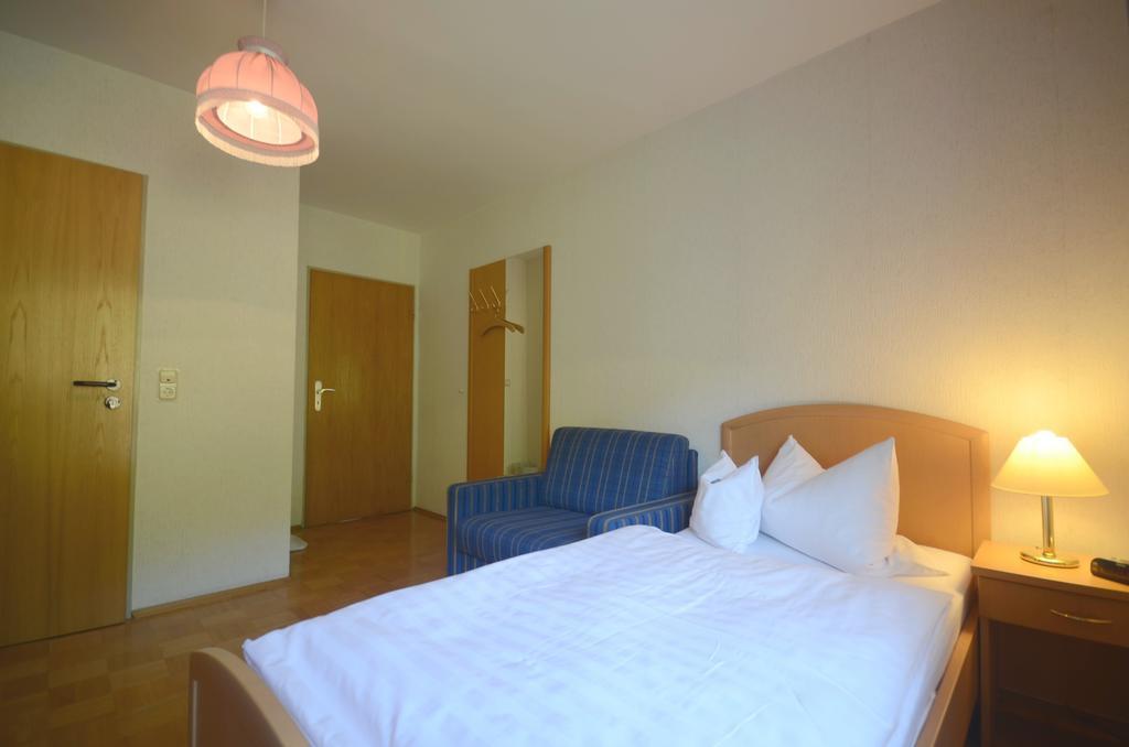 Pension Burk Bad Endbach Habitación foto